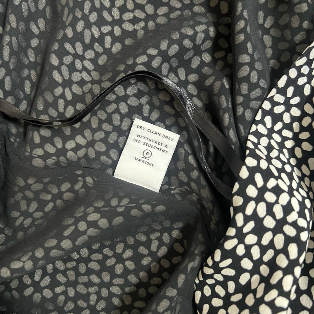 Diane Von Furstenberg shannon v neck floral abstract mini silk wrap dress - Picture 8 of 9